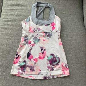 Lululemon Sz 4 top